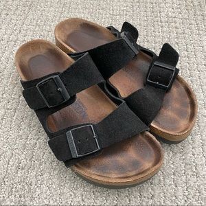 Birkenstock Black Suede Soft Footbed Narrow Arizona